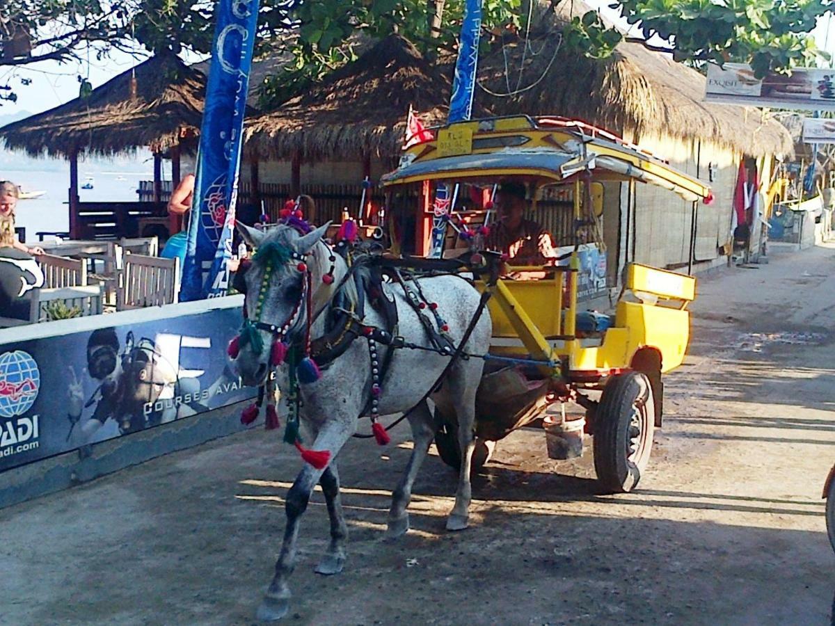 Intan Inn Hostel Gili Trawangan Exteriör bild