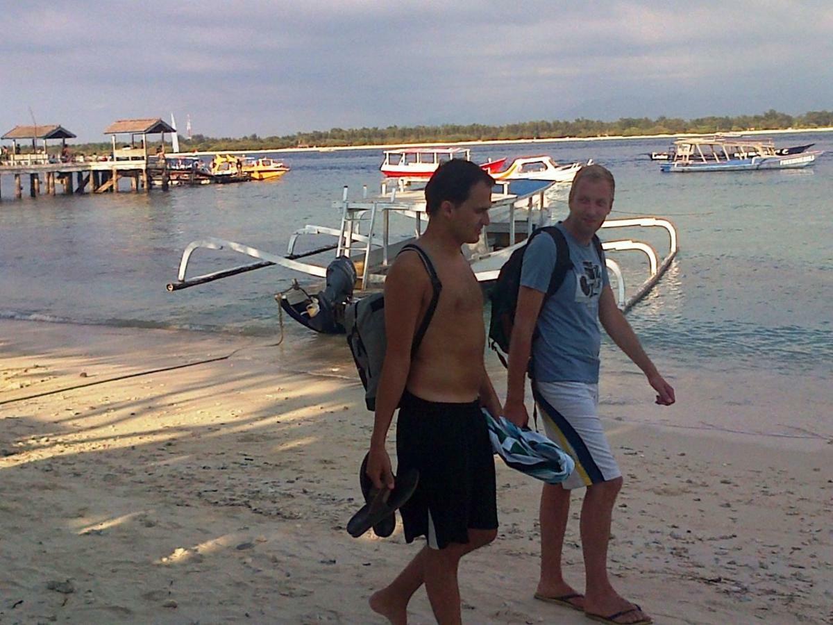Intan Inn Hostel Gili Trawangan Exteriör bild